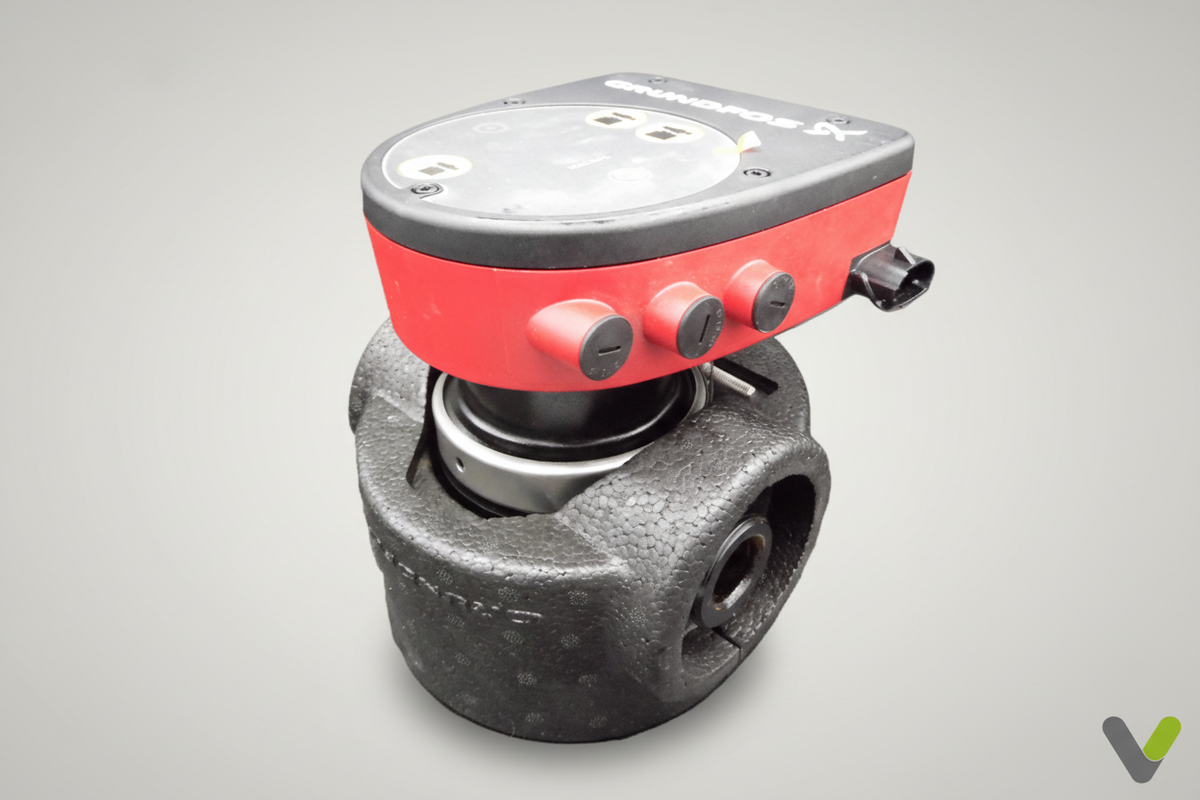 Grundfos MAGNA1 25-60 180 circulator pump complete view